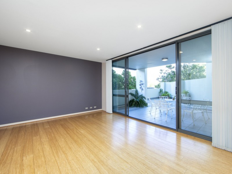 Apartment 1/18 Tanunda Drive, Rivervale WA 6103