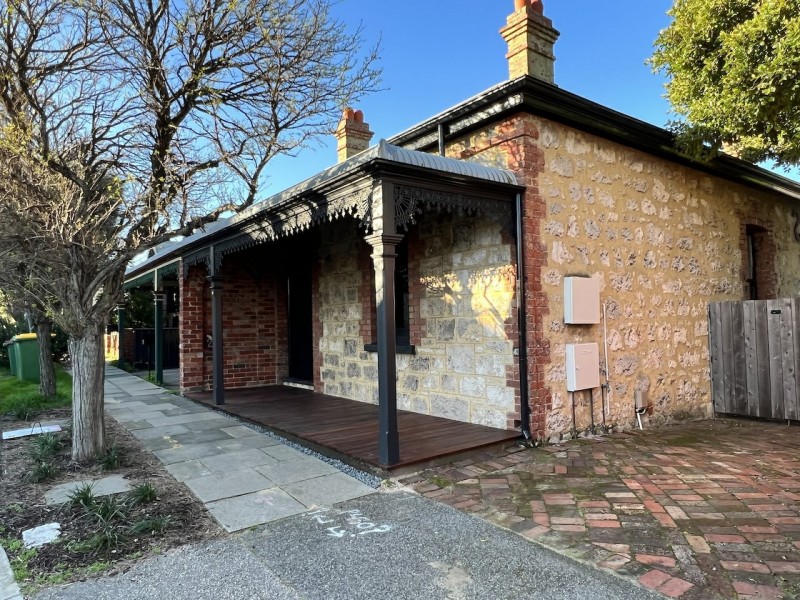 2 Pearse Street, North Fremantle WA 6159