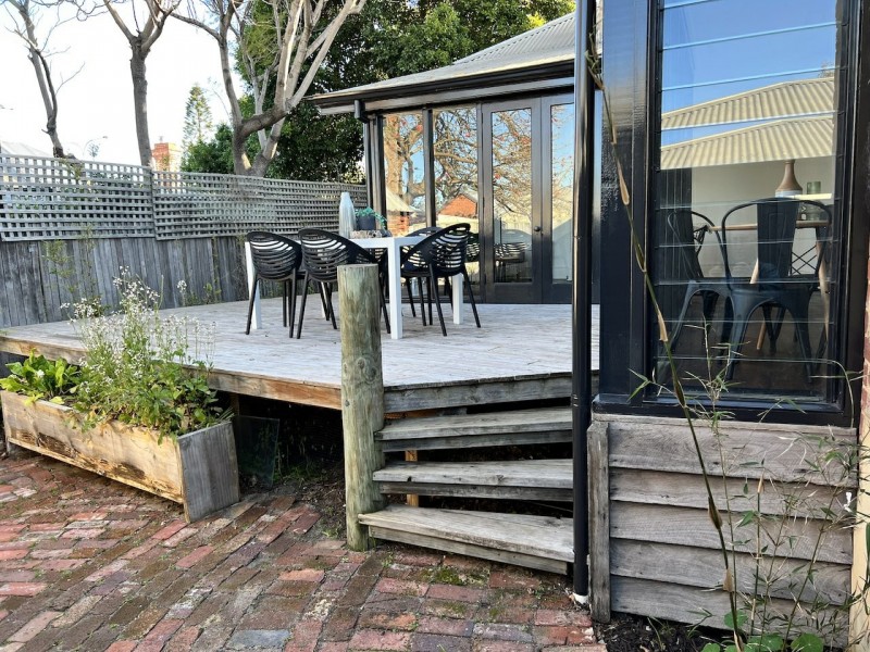 2 Pearse Street, North Fremantle WA 6159