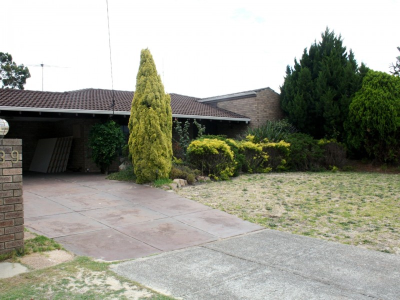 39 Sovereign Avenue, Willetton WA 6155
