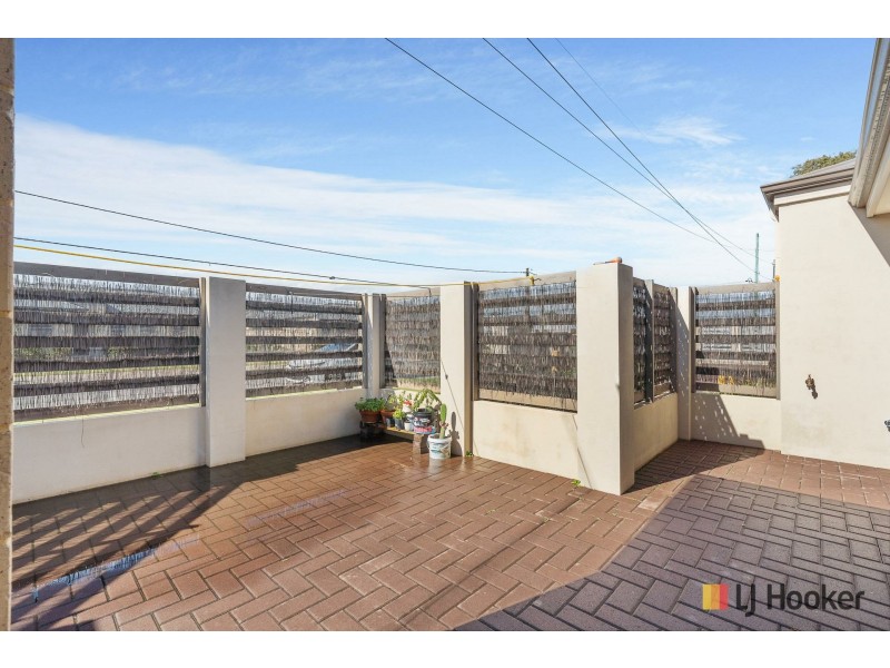 1/29 Grey street, Cannington WA 6107