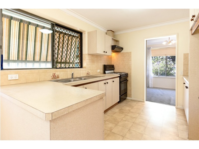 29 Roebuck Drive, Salter Point WA 6152