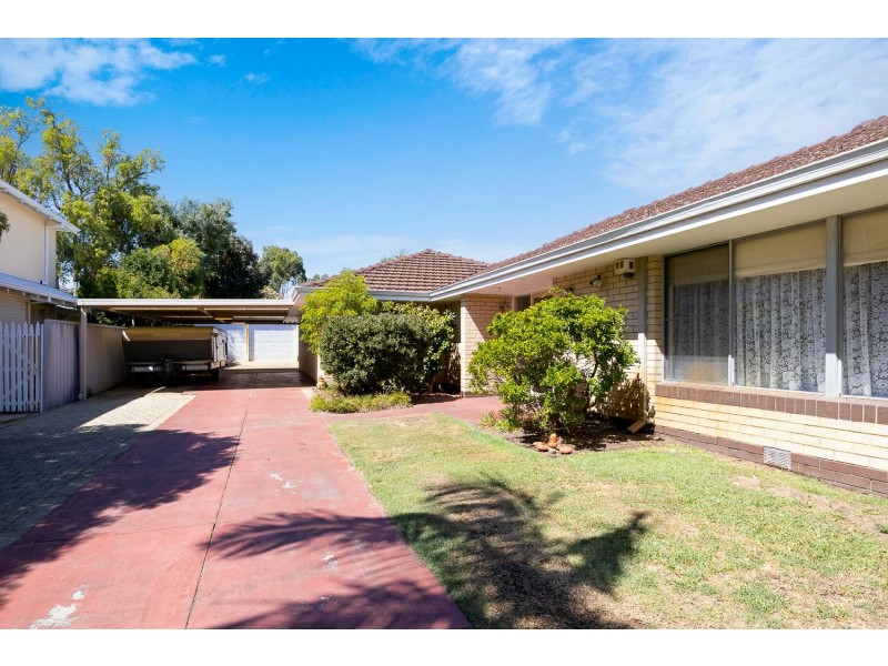 29 Roebuck Drive, Salter Point WA 6152