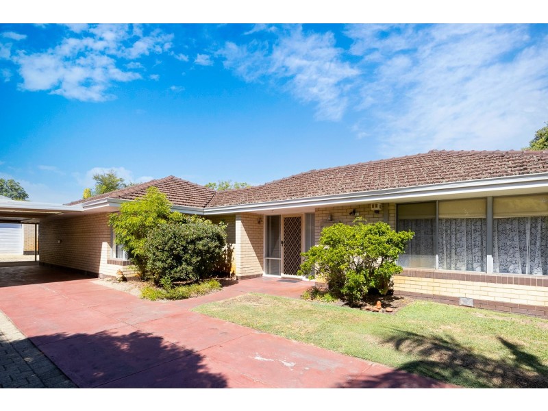 29 Roebuck Drive, Salter Point WA 6152