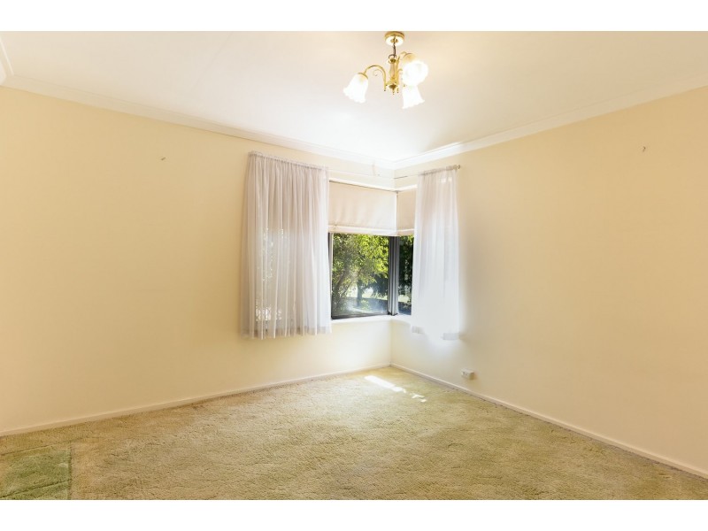 29 Roebuck Drive, Salter Point WA 6152