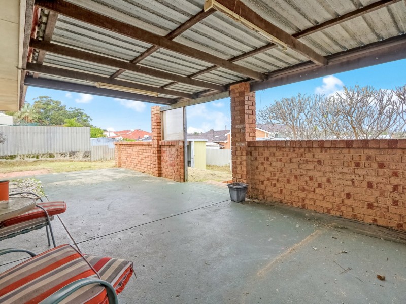 4 Chaucer Close, Spearwood WA 6163