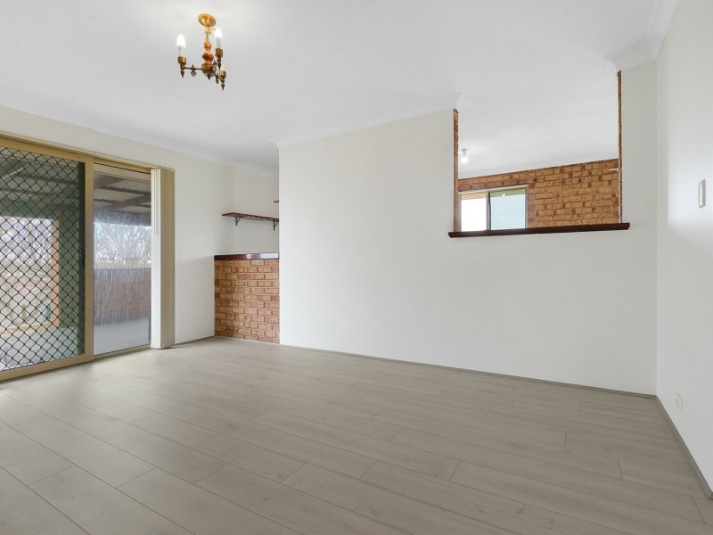 4 Chaucer Close, Spearwood WA 6163