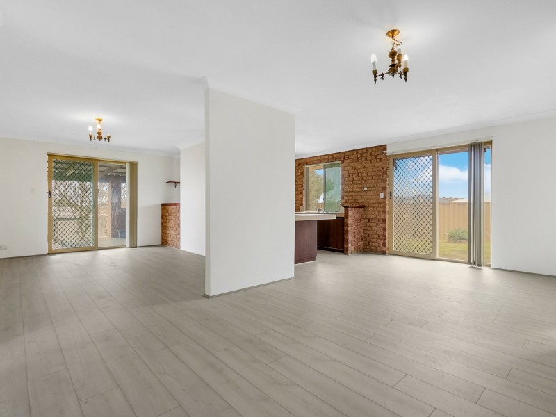 4 Chaucer Close, Spearwood WA 6163