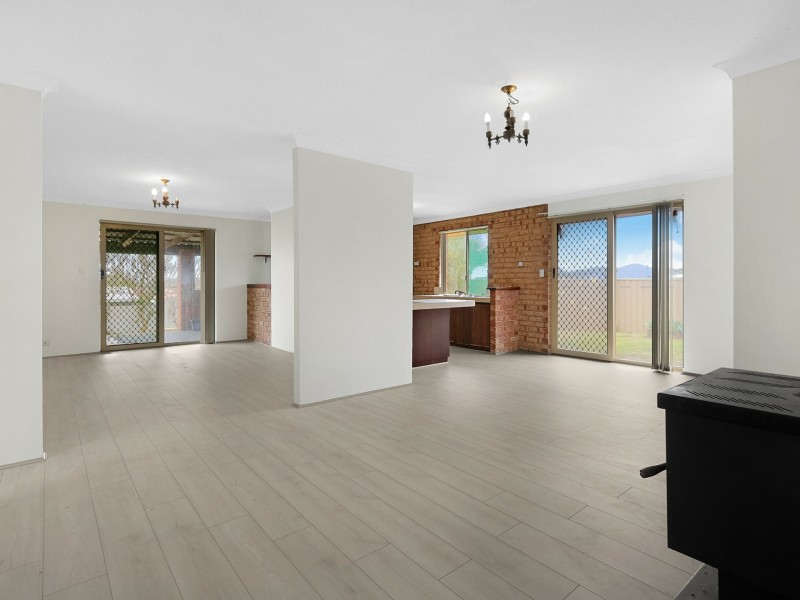 4 Chaucer Close, Spearwood WA 6163
