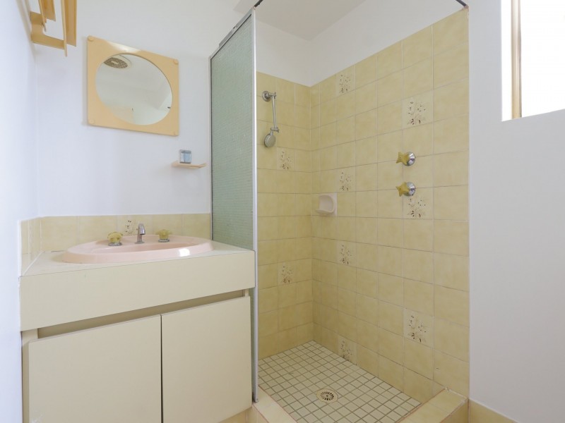 4 Chaucer Close, Spearwood WA 6163