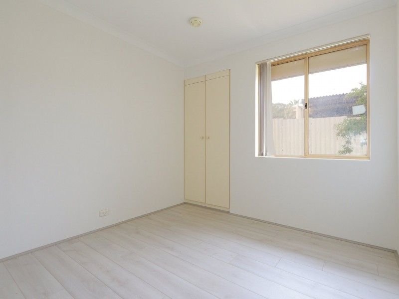 4 Chaucer Close, Spearwood WA 6163