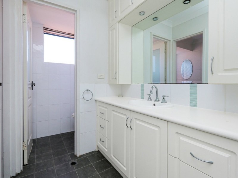 20 Bernedale Way, Duncraig WA 6023
