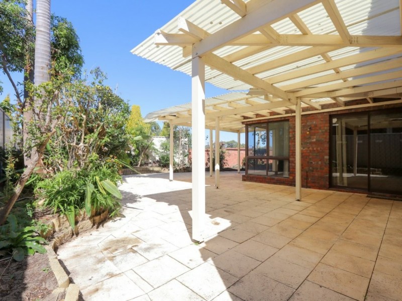 20 Bernedale Way, Duncraig WA 6023