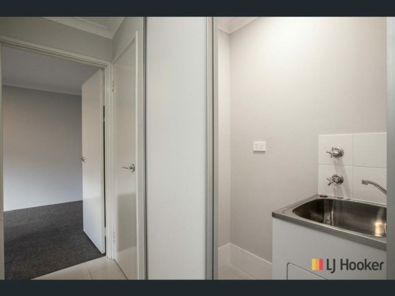 7b Fallon Place, Seville Grove WA 6112