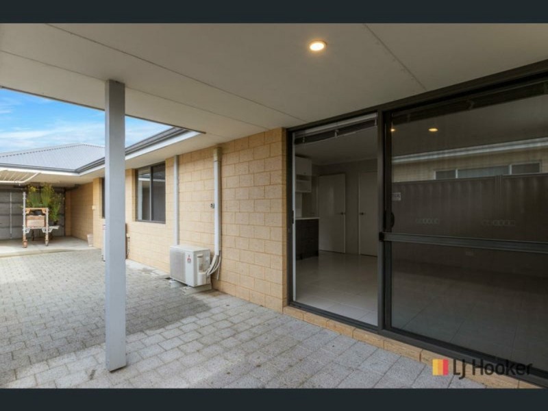 7b Fallon Place, Seville Grove WA 6112