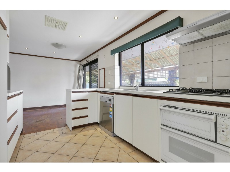 6 Rosalind Court, Rossmoyne WA 6148