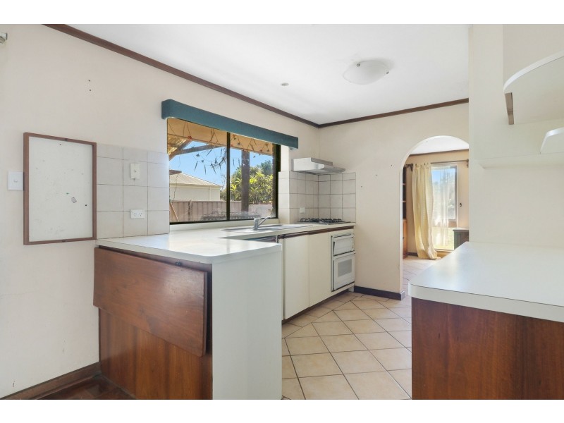 6 Rosalind Court, Rossmoyne WA 6148