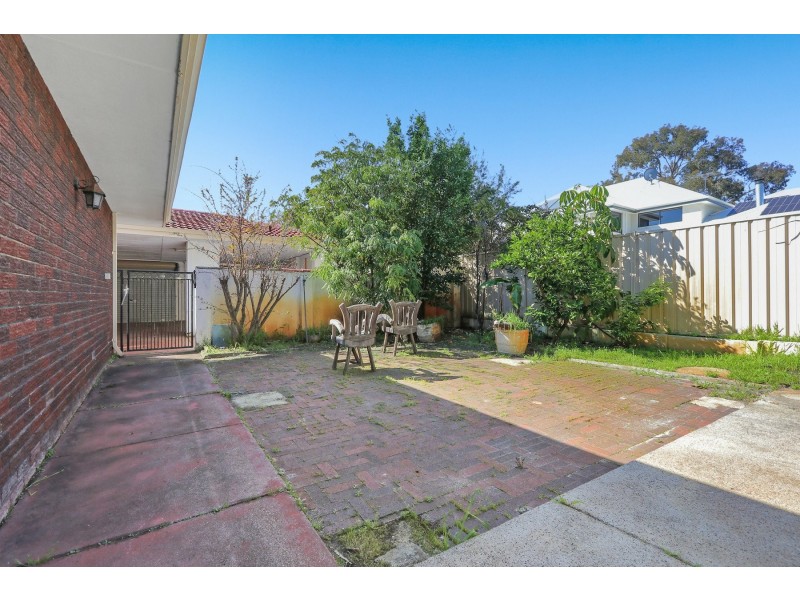 6 Rosalind Court, Rossmoyne WA 6148