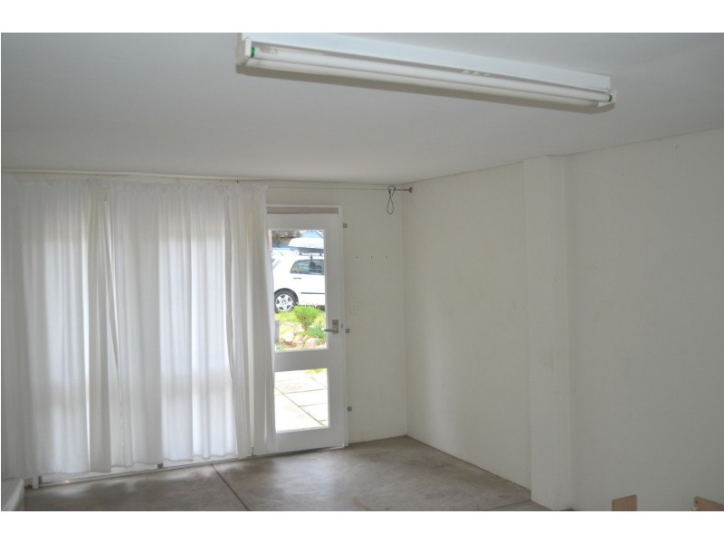 5 Kemmish Crescent, Melville WA 6156