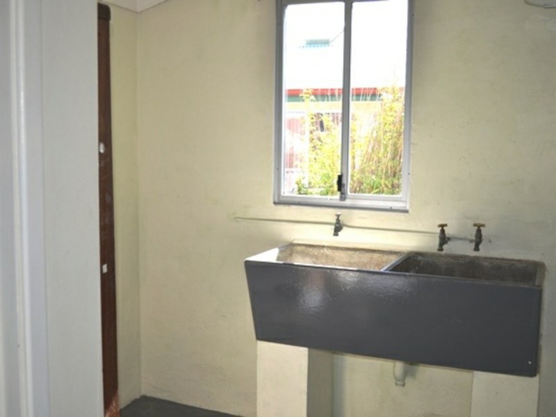 5 Kemmish Crescent, Melville WA 6156