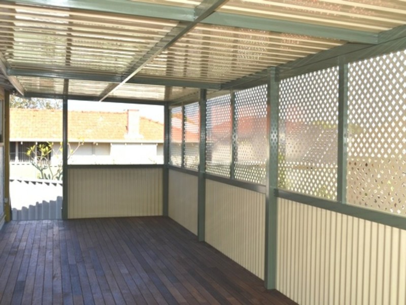 5 Kemmish Crescent, Melville WA 6156