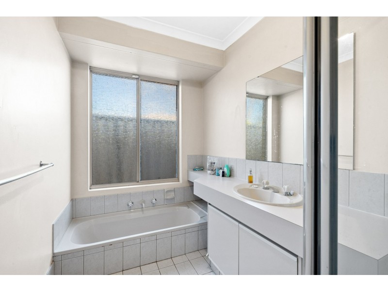 13 Young Lane, Parkwood WA 6147