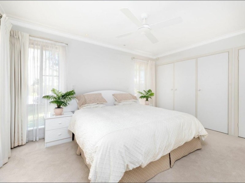 8 Flint Court, Leeming WA 6149