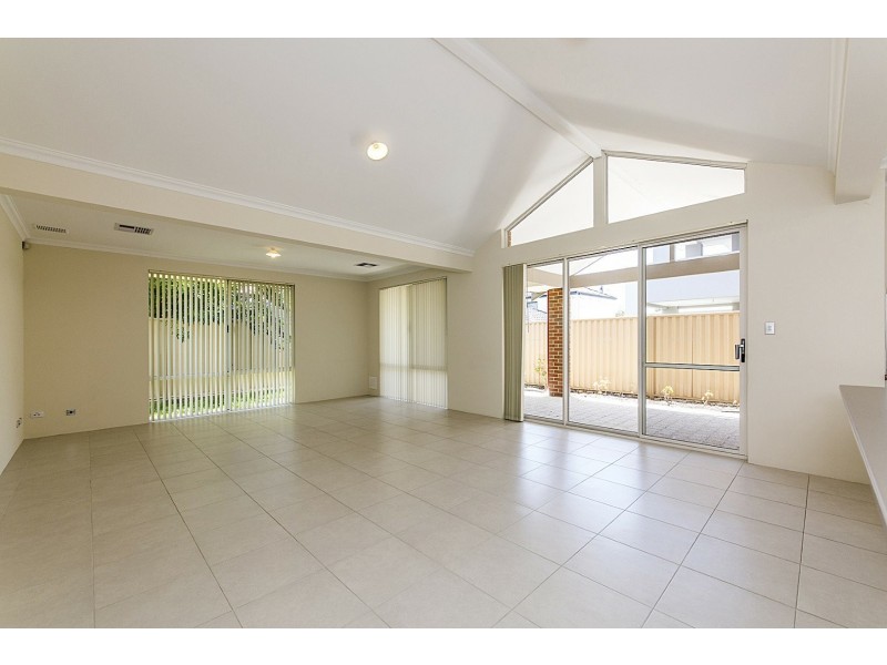 10 Cervara Avenue, Stirling WA 6021