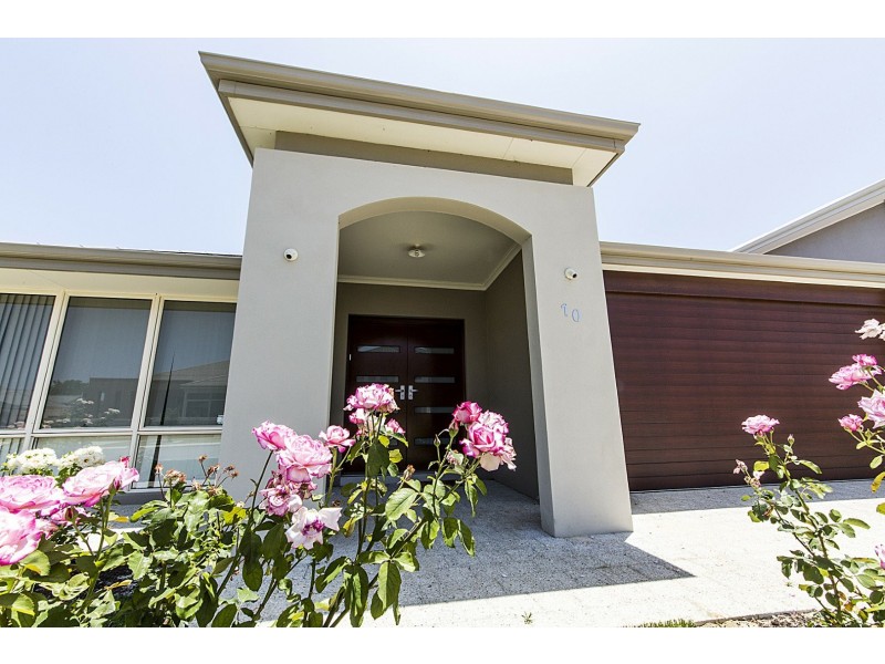 10 Cervara Avenue, Stirling WA 6021