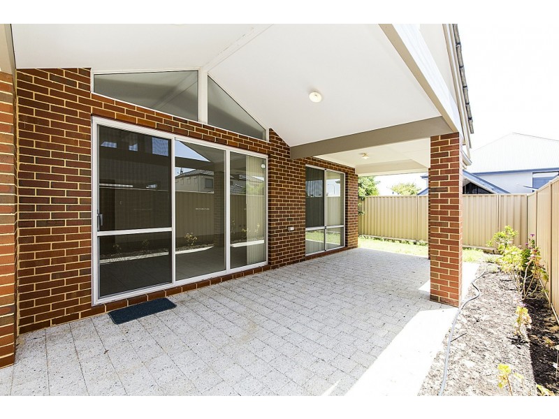 10 Cervara Avenue, Stirling WA 6021