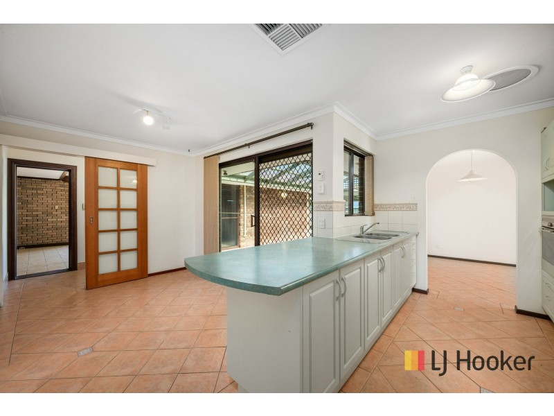 24 Zelkova Way, Parkwood WA 6147