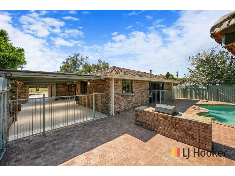 24 Zelkova Way, Parkwood WA 6147