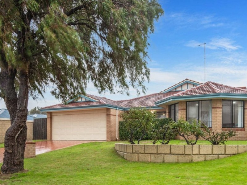 3 Cliff Lane, Halls Head WA 6210