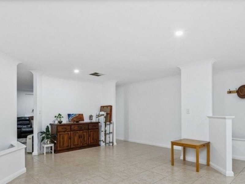 3 Cliff Lane, Halls Head WA 6210