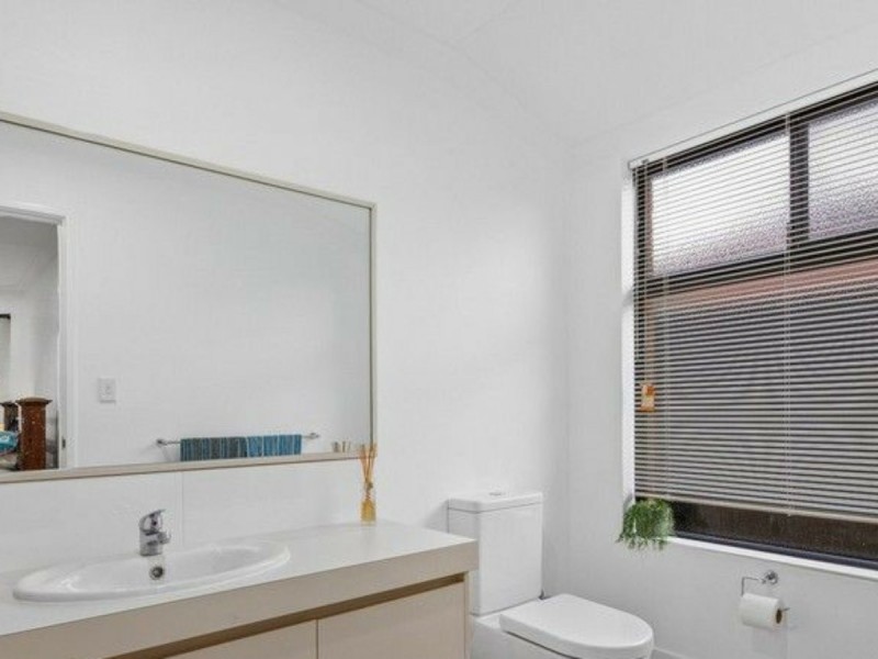 3 Cliff Lane, Halls Head WA 6210