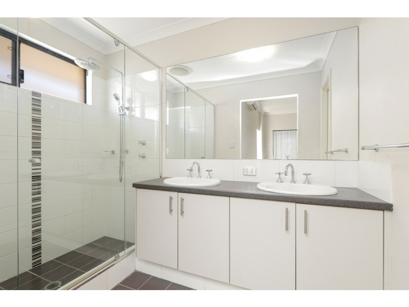 13 London Link, Aubin Grove WA 6164