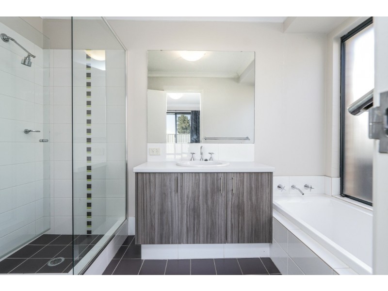 13 London Link, Aubin Grove WA 6164