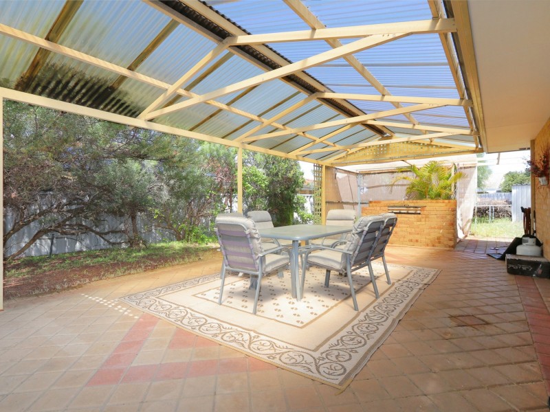 9 Lavalle Rise, South Lake WA 6164