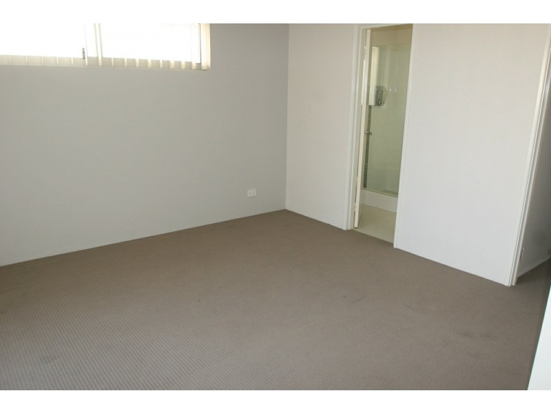 2/395 Albert Street, Balcatta WA 6021