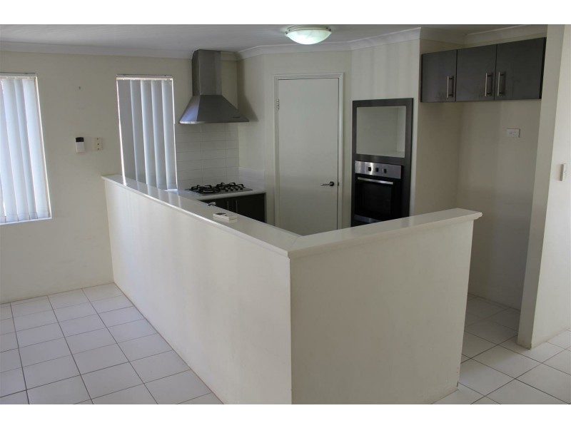 6/54 Sixth Road, Armadale WA 6112