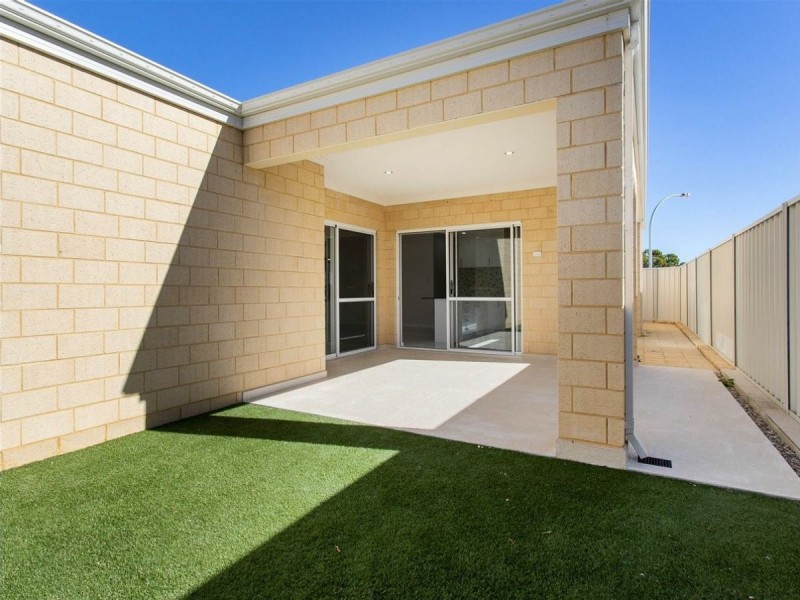 21 Conference Drive, Success WA 6164