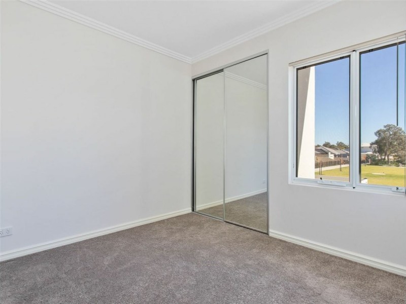 21 Conference Drive, Success WA 6164