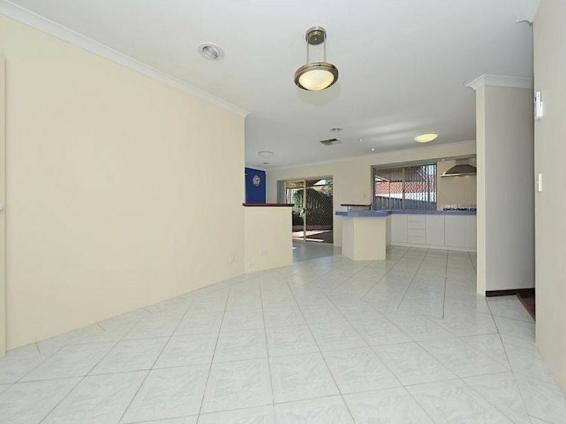 29 Fern Leaf Court, Leeming WA 6149