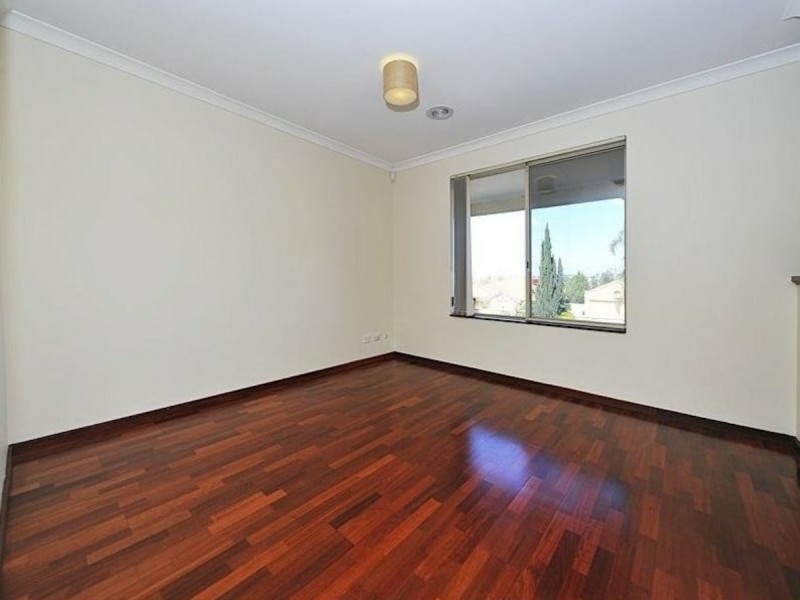 29 Fern Leaf Court, Leeming WA 6149