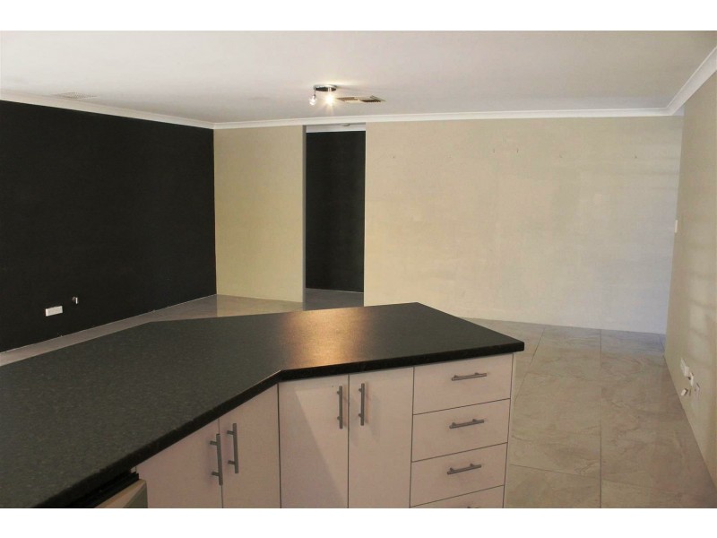 10 Jacksonia Prom, Success WA 6164