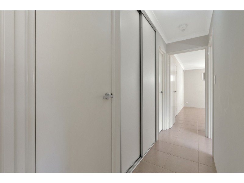 6b Lomond Way, Seville Grove WA 6112