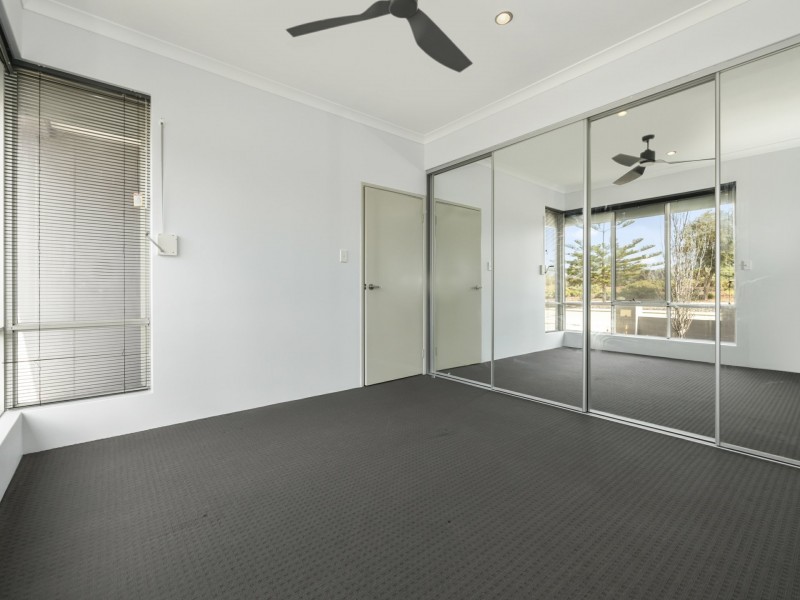 251 Camborne Parkway, Butler WA 6036