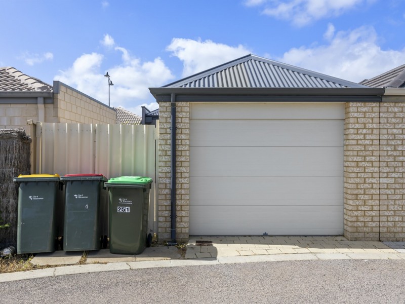251 Camborne Parkway, Butler WA 6036