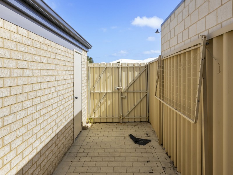 251 Camborne Parkway, Butler WA 6036