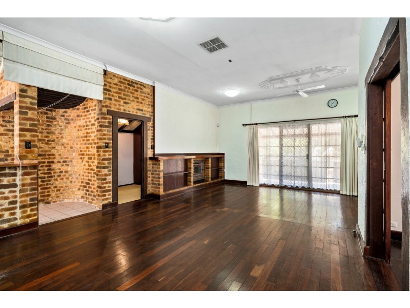 143 Parkin Street, Rockingham WA 6168